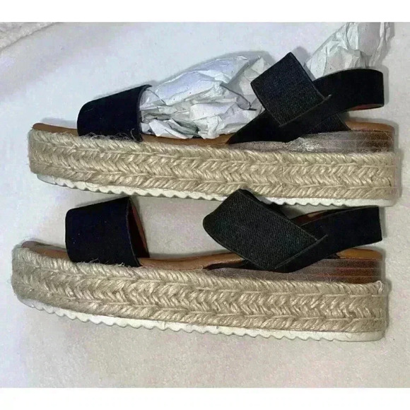 Pierre Dumas Low Platform Strappy Sandal - Picture 7 of 8